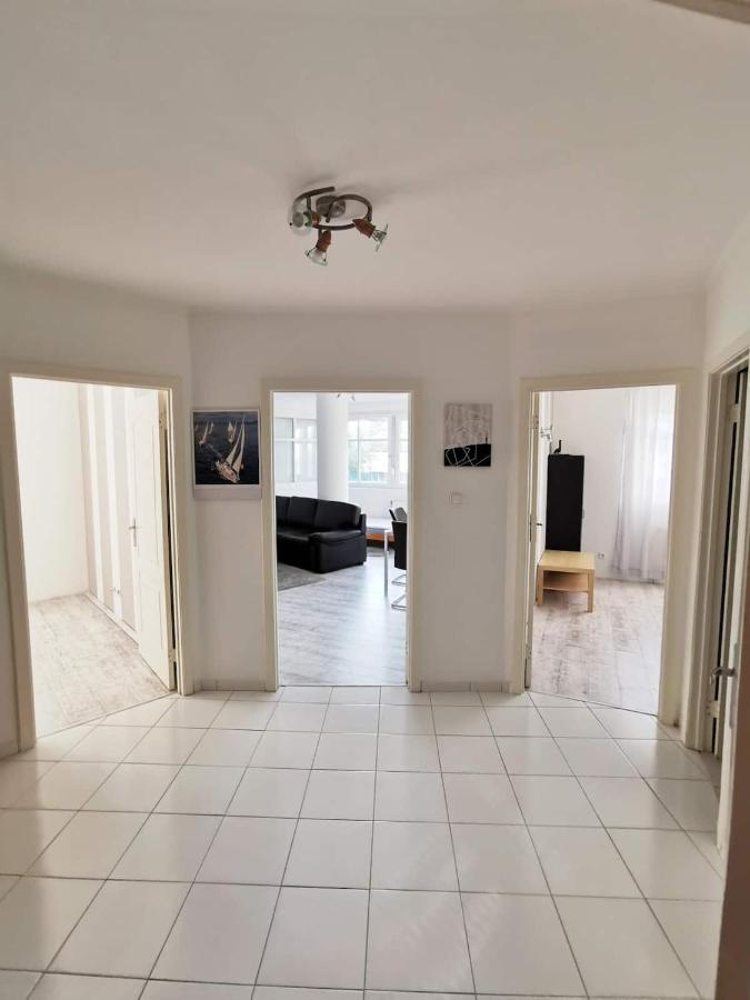 Bright, Spacious Apartment 3 Bedroom, Garage บูดาเปสต์ ภายนอก รูปภาพ