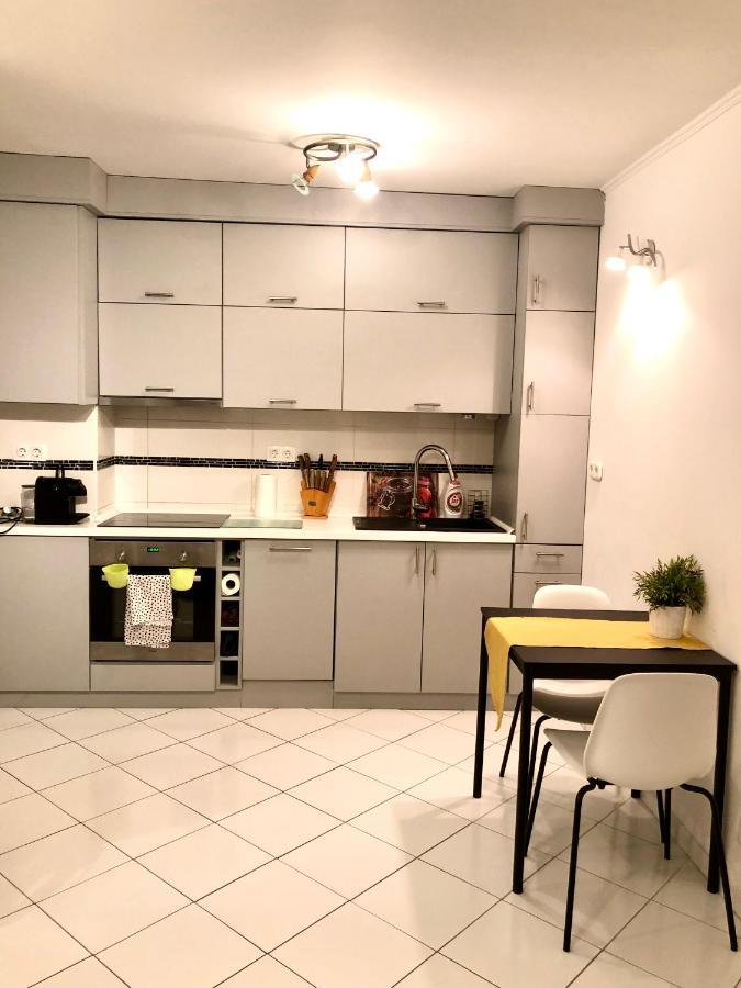 Bright, Spacious Apartment 3 Bedroom, Garage บูดาเปสต์ ภายนอก รูปภาพ